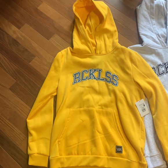 2 boys hoodies, size XL.  One NWT. - Picture 2 of 6